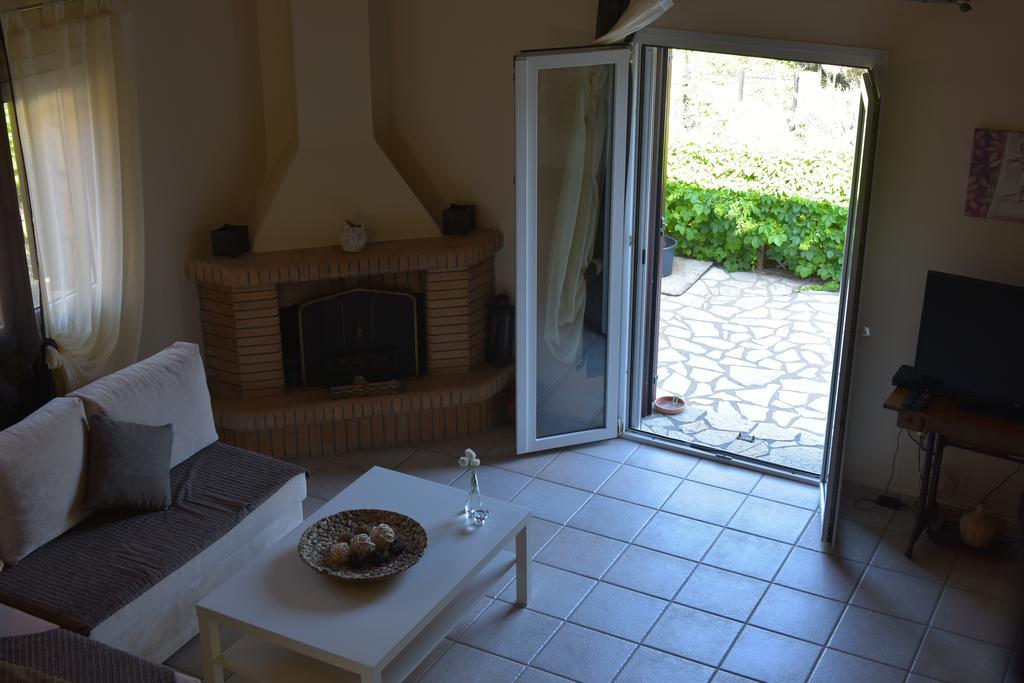 Paxos Santa Marina Villas Gaios Ngoại thất bức ảnh